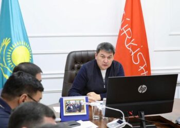 Түркістан қаласының әкімі сала басшыларымен мәжіліс өткізді