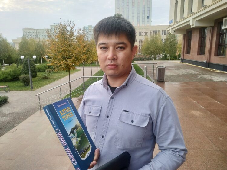 САЙЛАУШЫЛАР ДАУЫС БЕРІП ҰЛТТЫҚ ОЙЫНҒА ҚАТЫСЫП, СЫЙЛЫҚТАР АЛДЫ