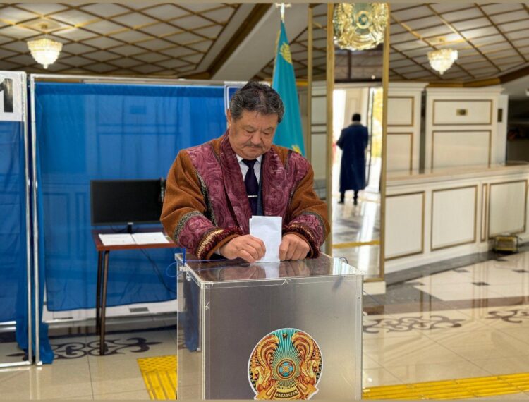 ШЫМКЕНТ ЖАСТАРЫ РЕФЕРЕНДУМҒА ОРАЙ ҰЙЫМДАСТЫРЫЛҒАН «БІЗ ӨРКЕНДЕГЕН ЕЛ ҮШІН» АКЦИЯСЫНА ҚАТЫСТЫ