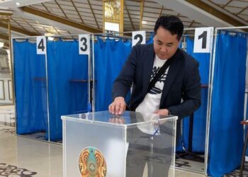 ШЫМКЕНТ ЖАСТАРЫ РЕФЕРЕНДУМҒА ОРАЙ ҰЙЫМДАСТЫРЫЛҒАН «БІЗ ӨРКЕНДЕГЕН ЕЛ ҮШІН» АКЦИЯСЫНА ҚАТЫСТЫ