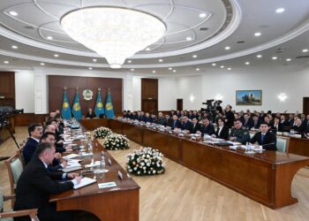 Мемлекеттік аппарат шығыстары 410 млрд теңгеге қысқартылды