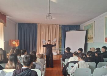 «КРЕАТИВТІ ОЙЛАУ»:  ЖАСТАР МЕН ЖАСӨСПІРІМДЕР АРАСЫНДА ПРОФИЛАКТИКАЛЫҚ ЖҰМЫСТАР ЖҮРГІЗІЛУДЕ