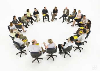 Жастармен жұмыс: семинарлар мен тренингтердің маңыздылығы