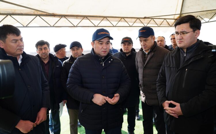 НҰРАЛХАН КӨШЕРОВ ЖЕТІСАЙДАҒЫ БІЛІМ, АУЫЛ ШАРУАШЫЛЫҒЫ, СУ НЫСАНДАРЫН АРАЛАП, МӘСЕЛЕЛЕРІМЕН ТАНЫСТЫ