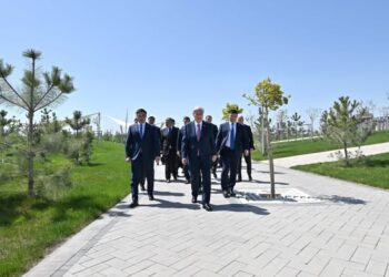 Қасым-Жомарт Тоқаев «Shymkent City» саябағын аралап көрді