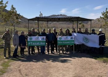 «Таза Қазақстан»:» «Киелі мекен» акциясы аясында 12 тонна қоқыс жиналды