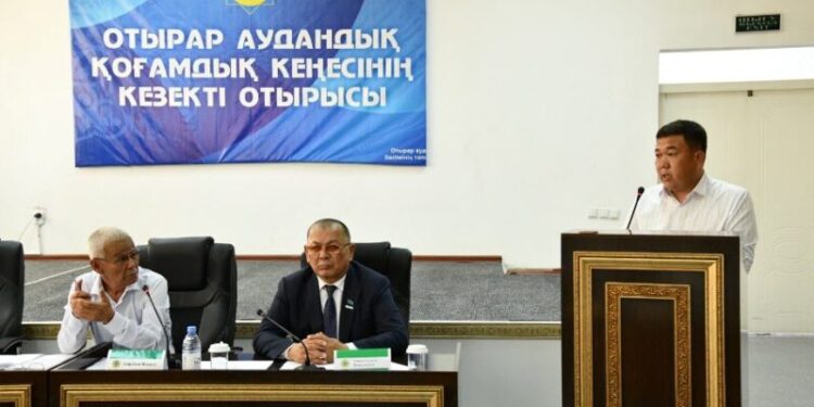 ОТЫРАР АУДАНЫНДА ҚОҒАМДЫҚ КЕҢЕСТІҢ КЕЗЕКТІ ОТЫРЫСЫ ӨТТІ