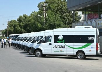 ТҮРКІСТАН: ЖЕТІСАЙДА ЗАМАНАУИ ҚОҒАМДЫҚ КӨЛІКТЕРДІҢ САНЫ АРТТЫ