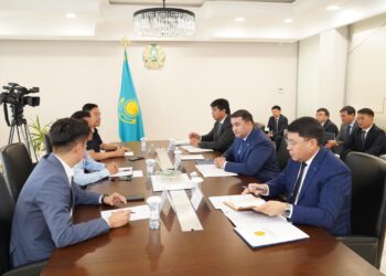 ТҮРКІСТАН ОБЛЫСЫНДА ТІКҰШАҚ ПЕН ҰШҚЫШСЫЗ ҰШУ АППАРАТТАРЫН ШЫҒАРАТЫН ЗАУЫТ САЛУ МӘСЕЛЕСІ ТАЛҚЫЛАНДЫ