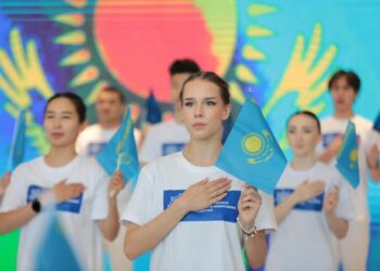 ТҮРКІСТАНДА БИ ҰЖЫМДАРЫ БІР МЕЗЕТТЕ ӘНҰРАН ШЫРҚАДЫ
