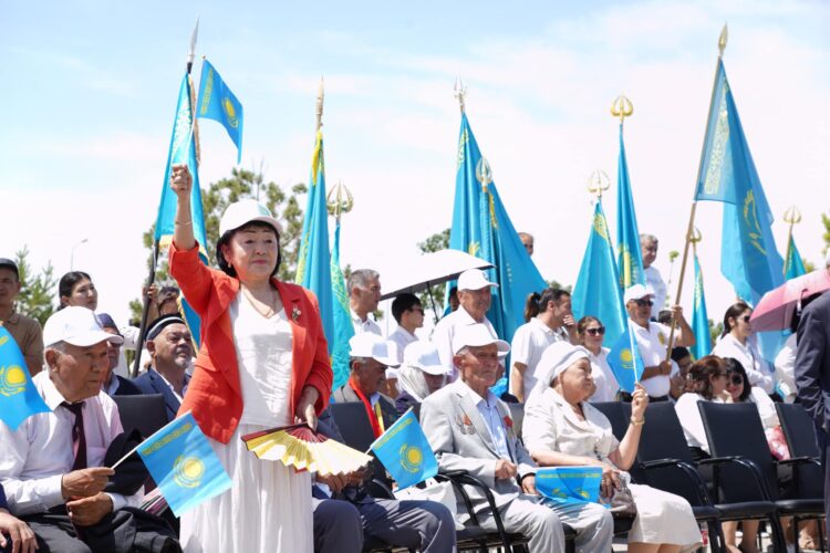 ТҮРКІСТАНДА МЕМЛЕКЕТТІК РӘМІЗДЕР ҰЛЫҚТАЛДЫ