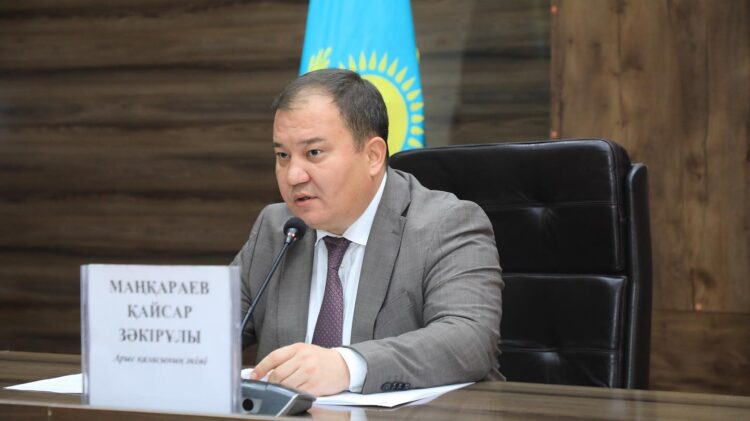 Арыс: Жиында кәмелетке толмағандарға қатысты мәселелер қаралды