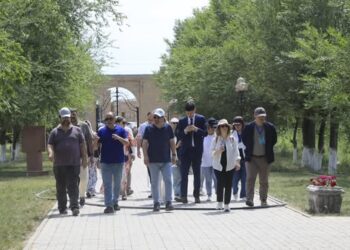 ТҮРКІ ЕЛДЕРІНІҢ ҒАЛЫМДАРЫ ТҮРКІСТАН ӨҢІРІНІҢ ТАРИХИ ОРЫНДАРЫН АРАЛАДЫ