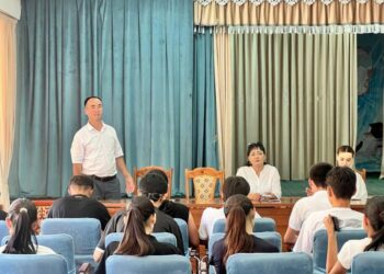 САРЫАҒАШТА МЕКТЕП ТҮЛЕКТЕРІНЕ БАҒЫТ-БАҒДАР БЕРУ ЖҰМЫСТАРЫ ЖҮРГІЗІЛДІ