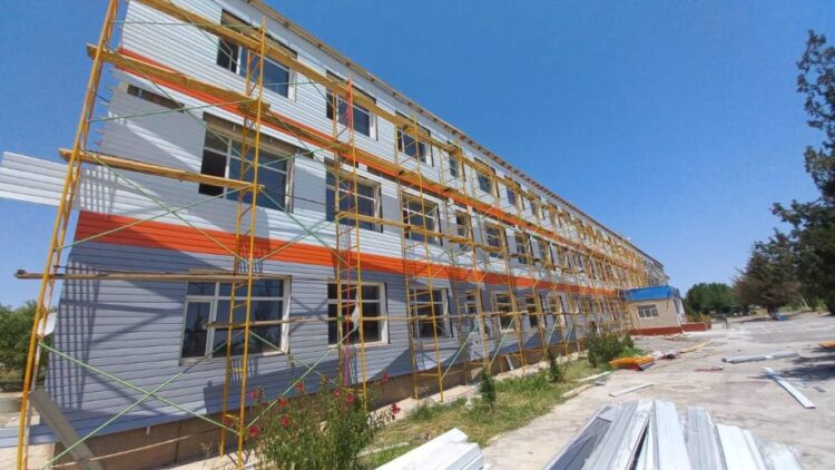 ТҮРКІСТАН: МЕКТЕПТЕРДІҢ ҚҰРЫЛЫСЫ ЗЕРДЕЛЕНІП, ЛАГЕРЬЛЕРДІҢ ДАЙЫНДЫҒЫ ПЫСЫҚТАЛДЫ