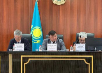 ШАРДАРА: КӘМЕЛЕТКЕ ТОЛМАҒАНДАР АРАСЫНДАҒЫ ҚҰҚЫҚ БҰЗУШЫЛЫҚТЫҢ АЛДЫН АЛУ МӘСЕЛЕСІ ТАЛҚЫЛАНДЫ