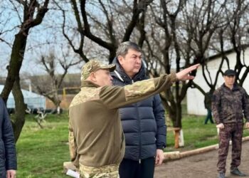 ТҮРКІСТАН ОБЛЫСЫ КӨШЕТ ӨНДІРУ МЕН АҒАШ ОТЫРҒЫЗУДА РЕСПУБЛИКАДА КӨШ БАСТАП ТҰР