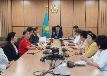 ТҮРКІСТАН ОБЛЫСЫНДА ӘЙЕЛДЕР АРАСЫНДА ЖҰМЫССЫЗДЫҚТЫ АЗАЙТУ МӘСЕЛЕСІ ҚАРАЛДЫ