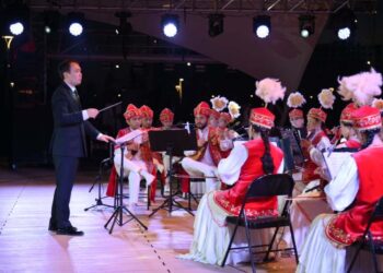Ұлттық домбыра күнінде Шымкентті әсем әуен тербеп тұрды